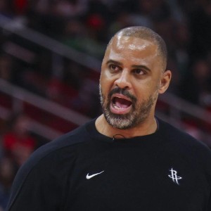 乐鱼-骂完杜兰特骂申京，乌度卡这是要疯啊！